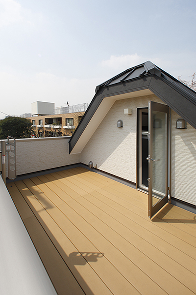 小屋裏部屋からルーフバルコニーへ 空の見える家 板橋区で新築 リノベーション リフォームならハウスプラン 個性が生きるリフォーム 小屋裏部屋からルーフバルコニーへ 空の見える家 板橋区で新築 リノベーション リフォームならハウスプラン 個性が生きるリフォーム